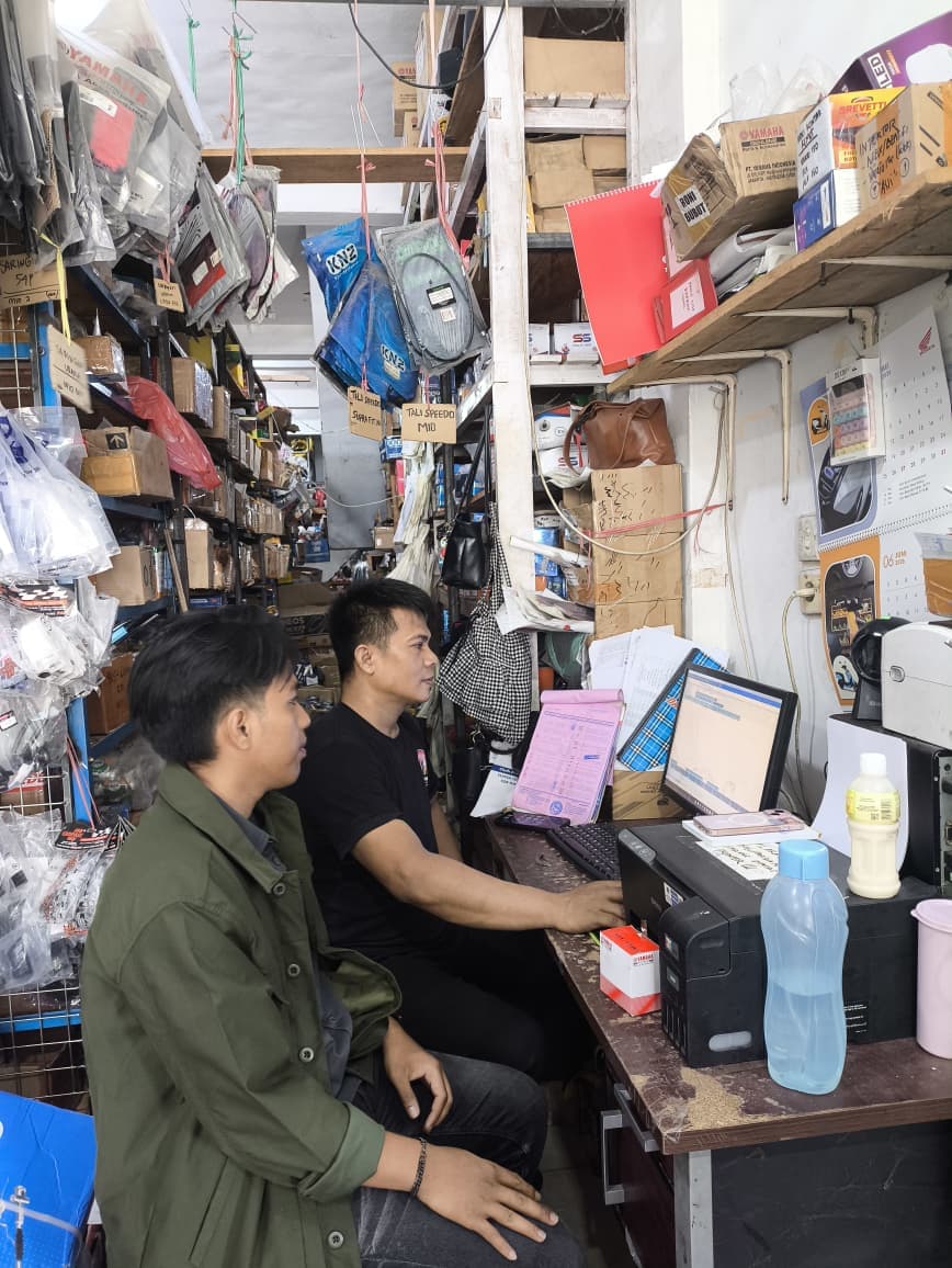 Pendampingan klien untuk sistem ERP, akuntansi, software, dan hardware